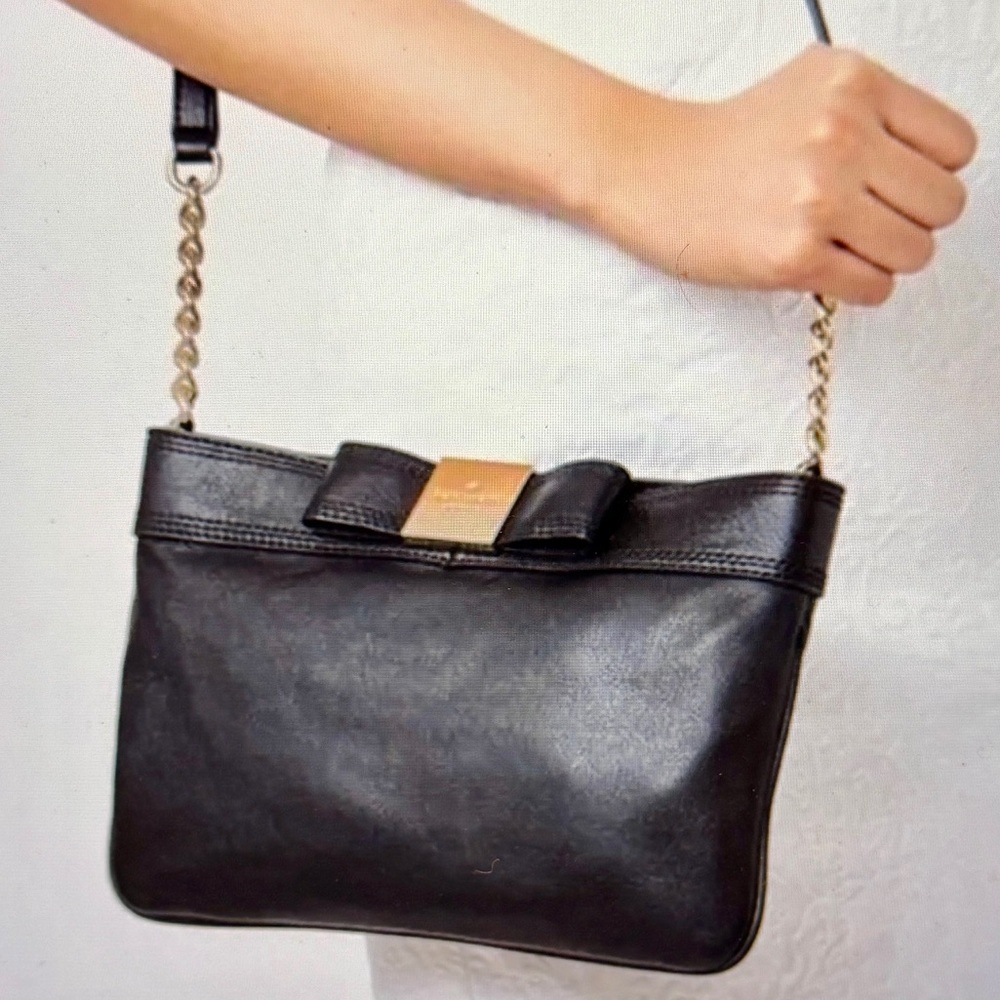 Kate Spade Vintage Purple Leather Crossbody Bag with Bow, Gold Chain and Logo - Picture 4 of 14